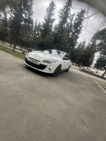 termos satilir: Renault Megane: 1.5 l | 2010 il | 340000 km Hetçbek