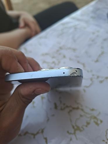 Digər mobil telefonlar: HONOR smartfon - Korpus: gümüş-yaşıl gradient arxa panel, küncləri — 7