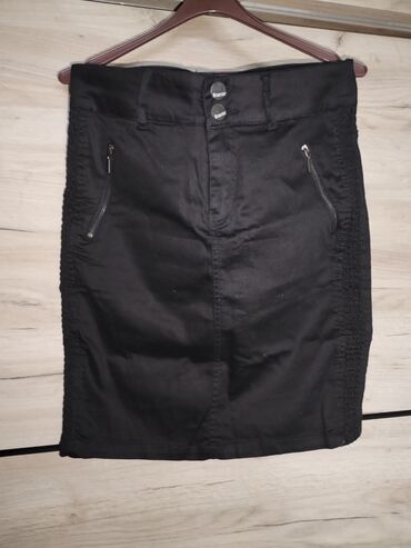 suknje sa slicem: L (EU 40), XL (EU 42), Midi, bоја - Crna