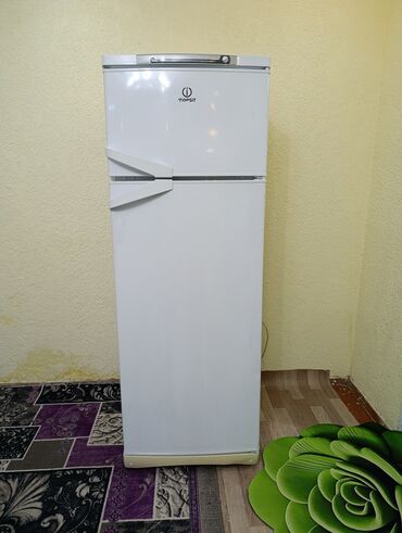 купить плиту бу: Холодильник Indesit, Б/у, Двухкамерный, De frost (капельный), 60 * 170 * 60