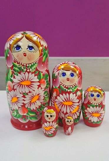 заказать-дом-для-кукол в Кыргызстан: Культовые матрёшки Матрёшки выполнены из дерева и расписаны вручнуюВ