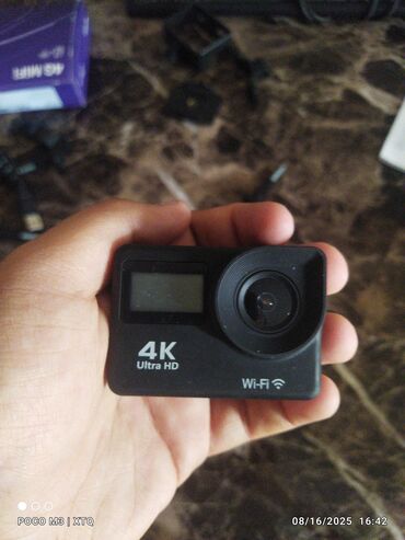 Videokameralar: 4K Ultra HD keyfiyyətində video çəkilişi üçün nəzərdə tutulmuş kompakt