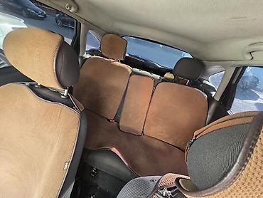 форте: Ford Focus: 2001 г., 1.6 л, Автомат, Бензин, Хэтчбэк — 10