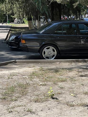 мб 190: Mercedes-Benz 190: 1986 г., 2.2 л, Автомат, Бензин, Седан — 4