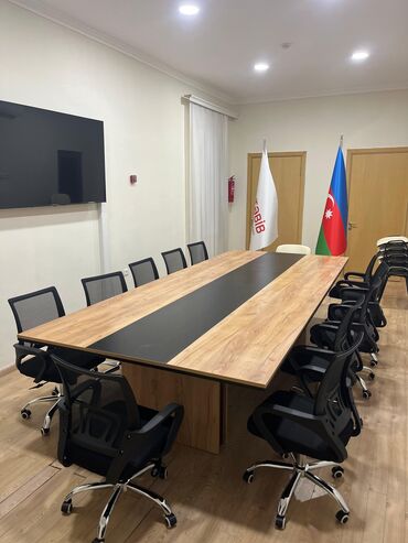 белый офисный стол: Новый, Для конференц зала, Прямоугольный стол