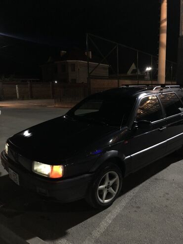 Volkswagen: Volkswagen Passat Variant: 1991 г., 1.8 л, Механика, Бензин, Универсал