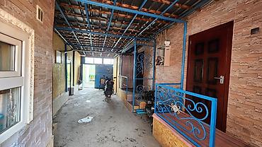 Продажа коттеджей и домов: Мечтаешь жить в городе Бишкек и у тебя большая семья? В районе — 3