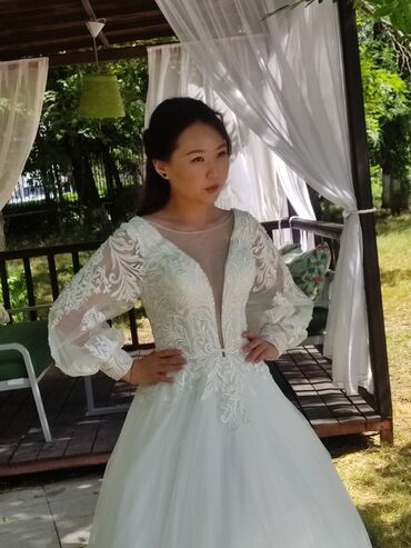 прокат платье: Свадебное платье, цвет - Айвори