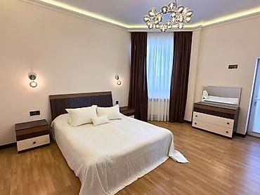 8 noyabr: İcarəyə verilir 3 otaqlı yeni tikili 115 m², 8 Noyabr m. Kateqoriya — 3