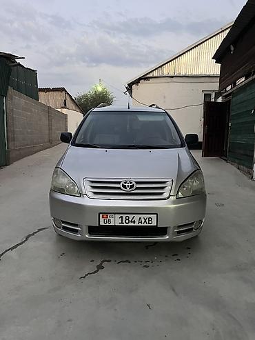 тс груп: Toyota Avensis Verso: 2001 г., 2.4 л, Механика, Бензин, Минивэн — 2