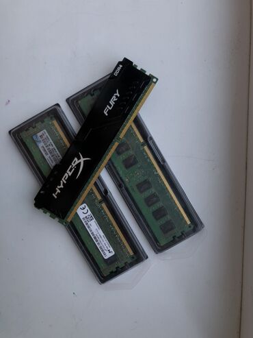 камера и микрофон для компьютера: Оперативдик эс-тутум, Kingston Fury, DDR3, ПК үчүн