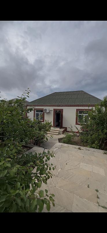 Həyət evləri və villalar: Binəqədi qəs. 3 otaqlı, 110 kv. m — 1
