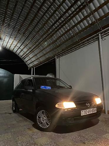 kredit avto aksesuar: Opel Astra: 1.6 l | 1996 il 460000 km Hetçbek — 1