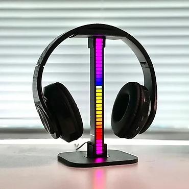 RGB LED işıqlandırmalı qulaqcıq stendi - Masaüstü üçün estetik və