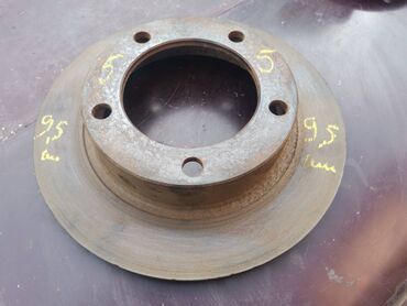 Auto delovi: Disk prednjih kocnica Lada 2121,21213,21214 Niva br.5. Polovno — 1