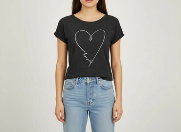 xmail t shirty: House, Women`s T-shirt, size M at lalafo.pl xmail t shirty: House, Women`s T-shirt, size M