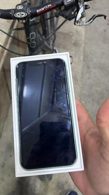 Apple iPhone: IPhone 11, 128 GB, Yaşıl, Qırıq — 2