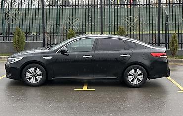 Kia: Kia K5: 2017 г., 2 л — 4