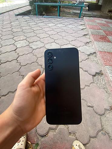 l7 ultra: Смартфон Android с 128 ГБ встроенной памяти и 4 ГБ ОЗУ (на экране — 7