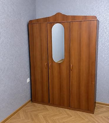 hamam dolabi: Dolab 110 azn 
Unvan Merdekan 
Vesile🌹6307 — 2