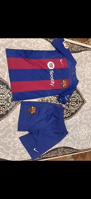 xbox one fat: Futbol formaları dəsti - Komanda temalı formalar: Barcelona (ev rəngi — 1