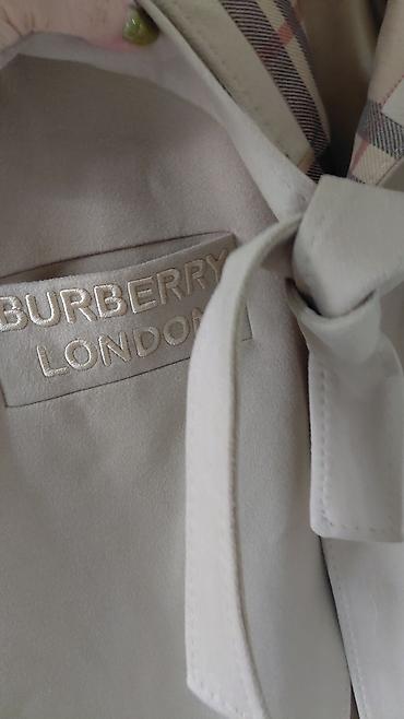 burberry куртка: Жилет-пальто Burberry London с поясом Абсолютно новый. - Модель — 3
