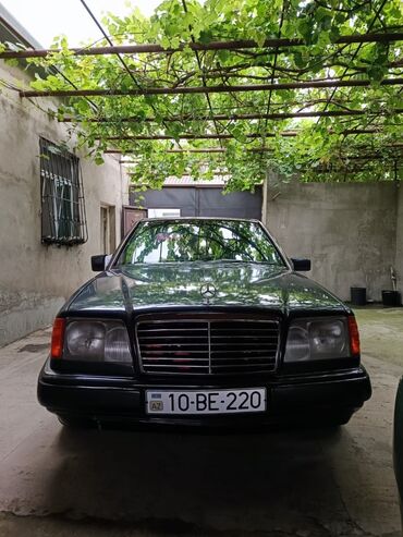 turbo az qəzalı maşınlar: Mercedes-Benz E 220: 2.2 l | 1994 il Sedan