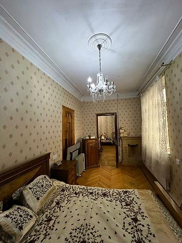 Mənzillər: Bakı, 3 otaqlı, Köhnə tikili, m. Elmlər Akademiyası, 90 kv. m — 7