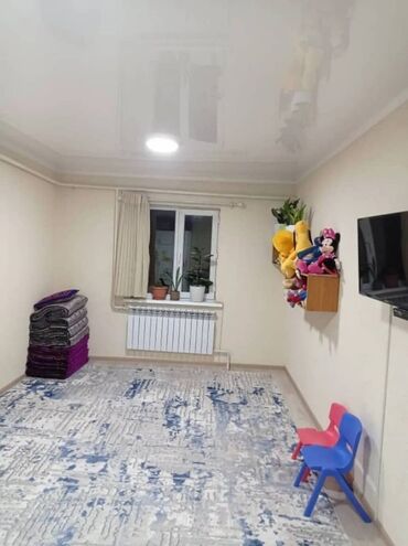квартиры в клубных домах: 1 комната, 30 м², 2 этаж, Косметический ремонт