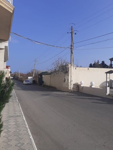 oteler: 7 otaqlı, 320 kv. m, Orta təmir