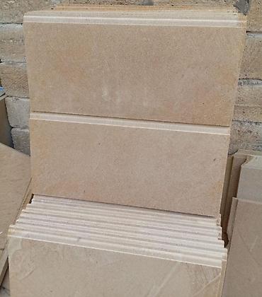 Dekorativ daşlar: Qumdaşı üzlük plitələri Məhsul təsviri: - Təbii qumdaşından kəsilmiş — 11