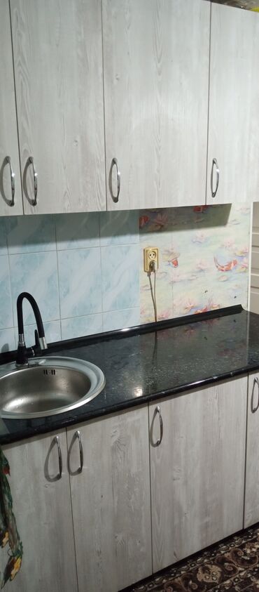 Кухонные гарнитуры: Кухонный гарнитур, вместе со встроенной стеклянной варочной — 4