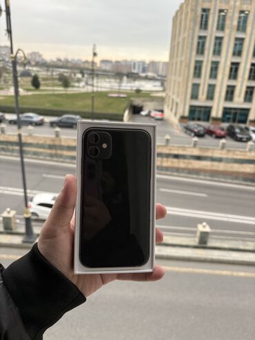 Apple iPhone: IPhone 11, 64 GB, Qara, Simsiz şarj, Face ID