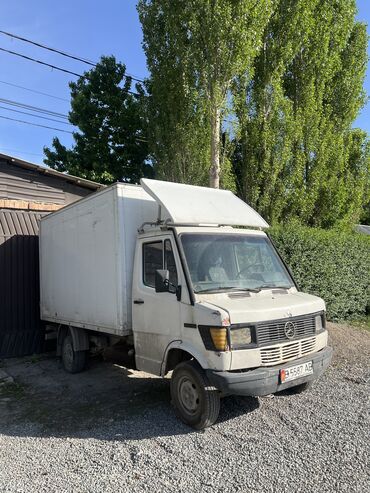 мерс грузовой 1320: Mercedes-Benz : 1992 г., 2.3 л, Механика, Дизель, Бус