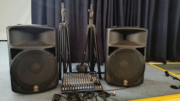 Mikrofonlar: Yamaha Kolonka, Növ - Akustik, rəng - Qara