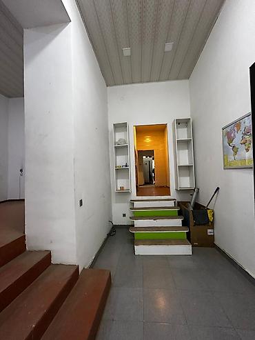 Mənzillər: Bakı, Kubinka, 4 otaqlı, Köhnə tikili, m. Nizami, 85 kv. m — 1