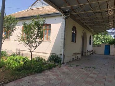 Həyət evləri və villaların satışı: 4 otaqlı, 900 kv. m, Orta təmir