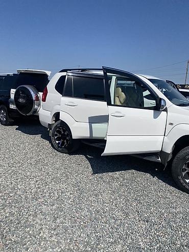 жак бу: Toyota Land Cruiser Prado: 2003 г., 0.3 - engine capacity л, Кол менен иштөөчү, Дизель, Жол тандабас — 6