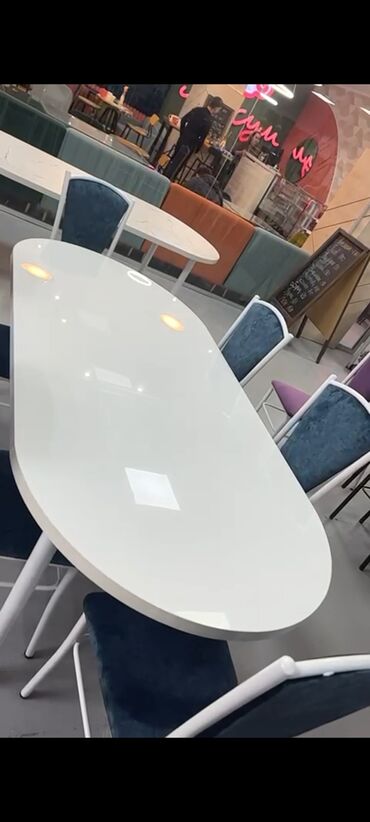стол стулья для кафе: Комплект стол и стулья