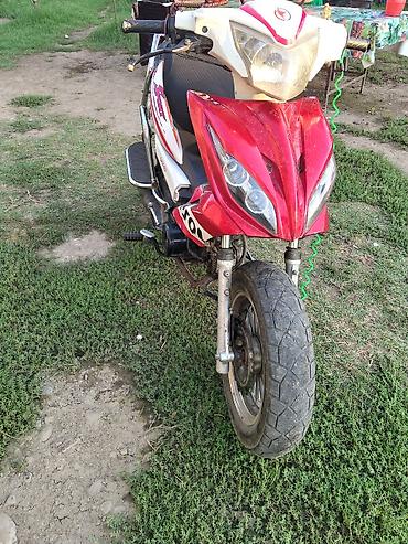 50 kub moped: Skuter – şəhər içi rahat və qənaətcil minik vasitəsi - Kuzov rəngi — 4