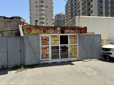 shop for rent in baku azerbaijan: Salam pekarnı icarəyə verilir köhnə təzə bazarın arxasından ikinci