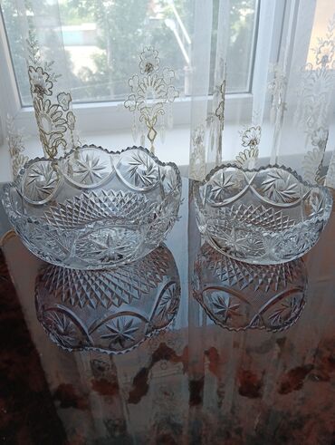 елка бишкек 2024 сколько стоит: Г.Ош))) Продаются очень красивые две хрустальные вазы в отличном