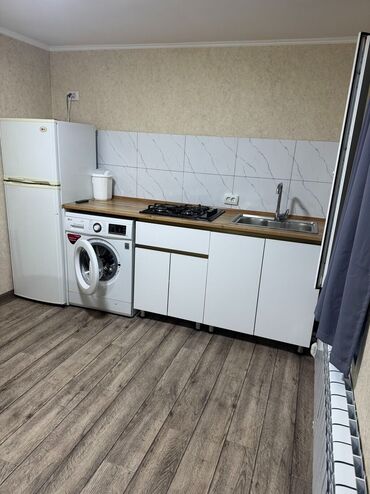 Долгосрочная аренда домов: 30 м², 1 комната, Парковка, Забор, огорожен
