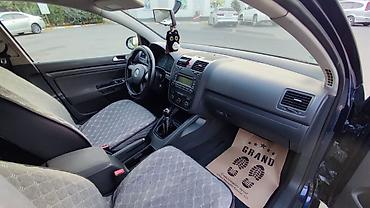 тулпар запчасти: Volkswagen Golf: 2004 г., 1.4 л, Механика, Бензин, Хэтчбэк — 9