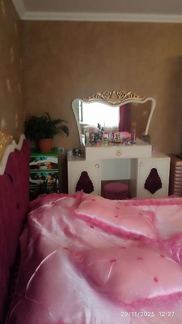 Qonaq otağı dəstləri: Masa və oturacaqlar — 25