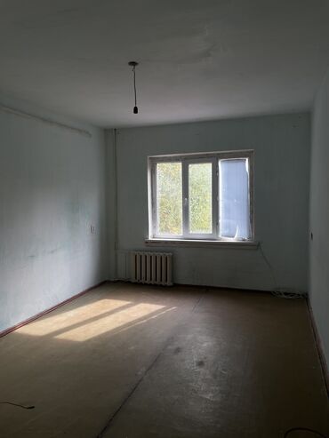 2 комнатные квартиры в бишкеке снять: 2 комнаты, 49 м², 2 этаж, Старый ремонт