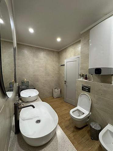 Продажа квартир: 5 и более комнат, 160 м², Индивидуалка, 3 этаж, Дизайнерский ремонт — 7