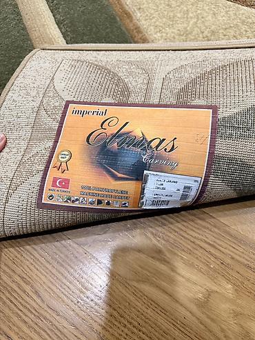 Kovrolin: 🧶 Böyük ölçüdə xalça satılır! 📏 Ölçü: 250×350 ✨ Çox səliqəli — 2