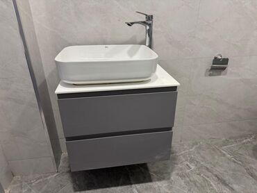 Cakuzi vannalar: Moydadir. 300azn. Yenidir. + Smestitel. ünvan dernegul (9047)*Tehj