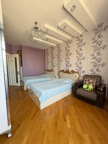 Yeni tikili: 3 otaqlı, Yeni tikili, 110 kv. m — 2